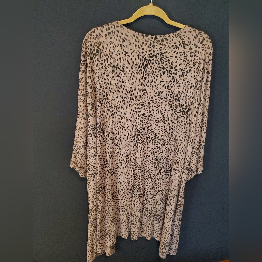 Leopard Print Kimono Cardigan - Picture 6 of 6